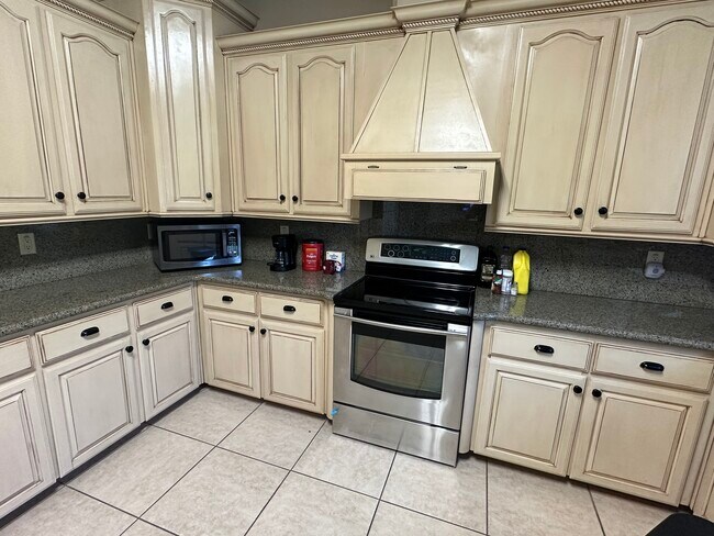 Foto del edificio - 3901 El Jardin