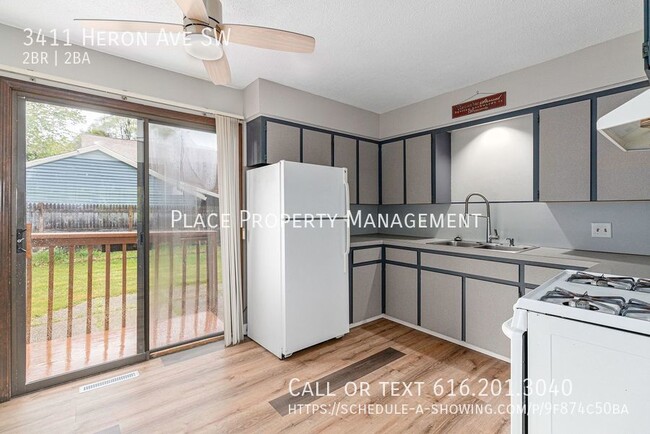 Building Photo - 3411 Heron St - 2 Bed/1.5 Bath with attach...