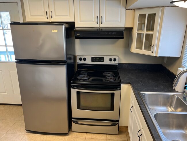 kitchen - 404 Schucks Rd