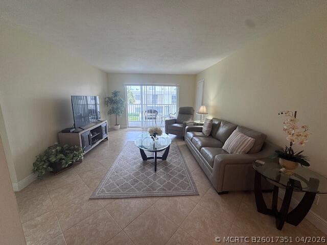 Foto del edificio - 6475 Bay Club Dr