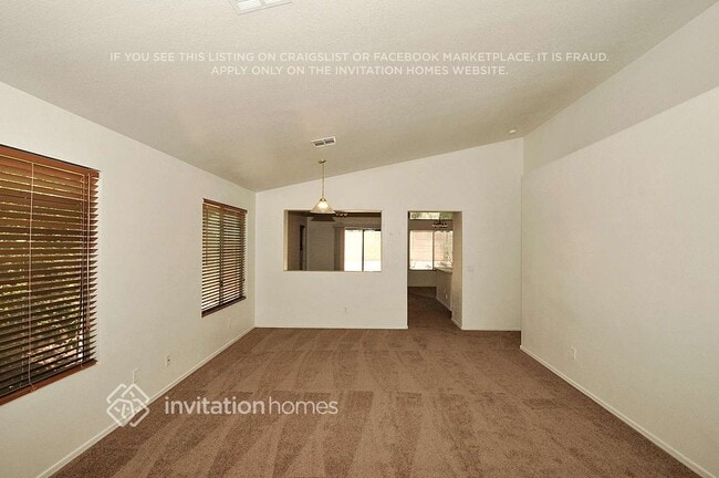Building Photo - 15912 W Smokey Dr