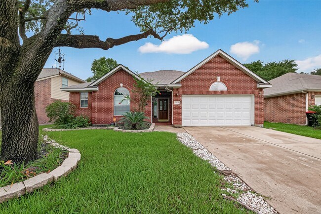 Foto del edificio - 14531 Chestnut Falls Dr