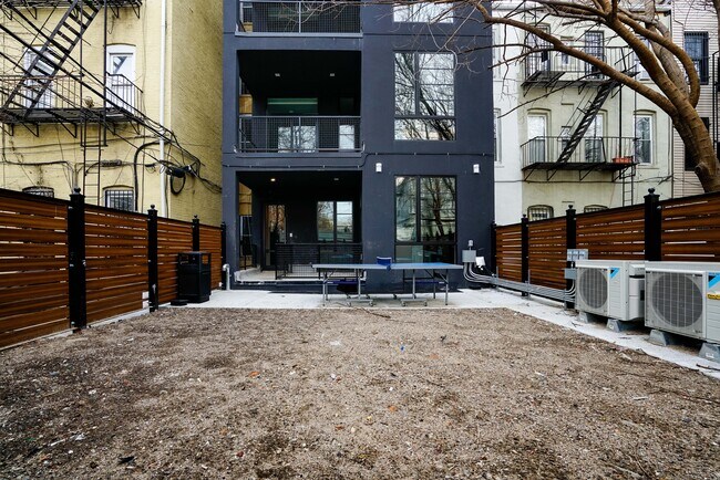 Building Photo - 435 Wilson Ave