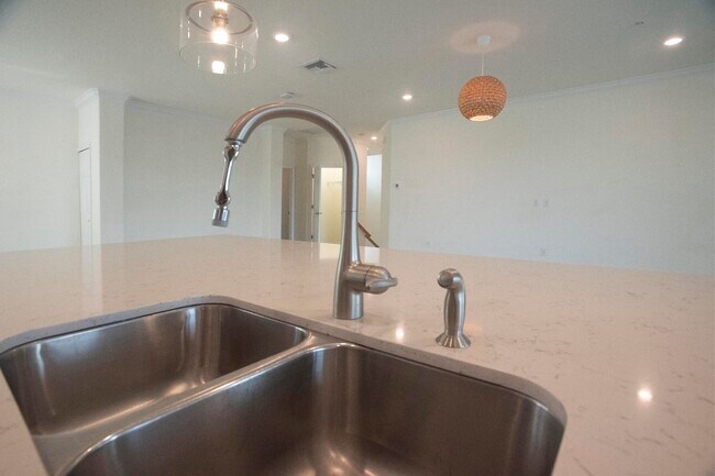 Foto del edificio - 903 Tidewater Shores Loop