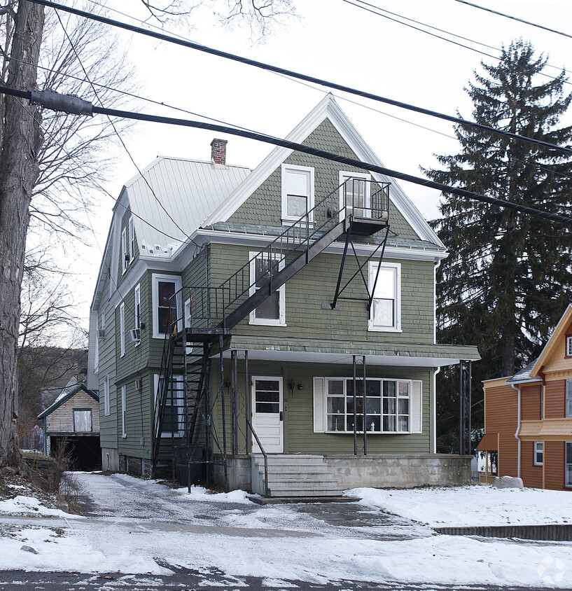 Primary Photo - 88 Elm St