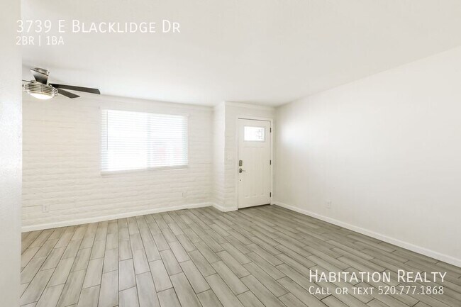 Foto del edificio - 3739 E Blacklidge Dr