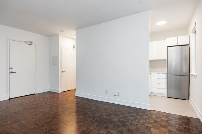 Photo du bâtiment - 1001 O'Connor Dr