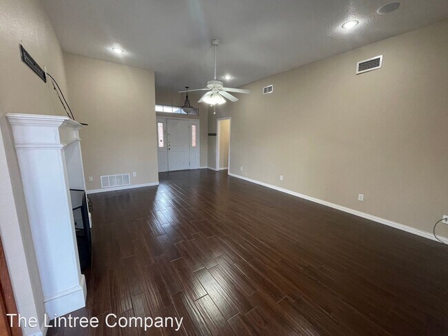 Building Photo - 4 br, 2 bath House - 5 Rain Lily Ct