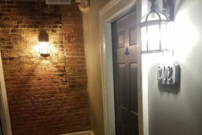 Entrance - 224 W Main St