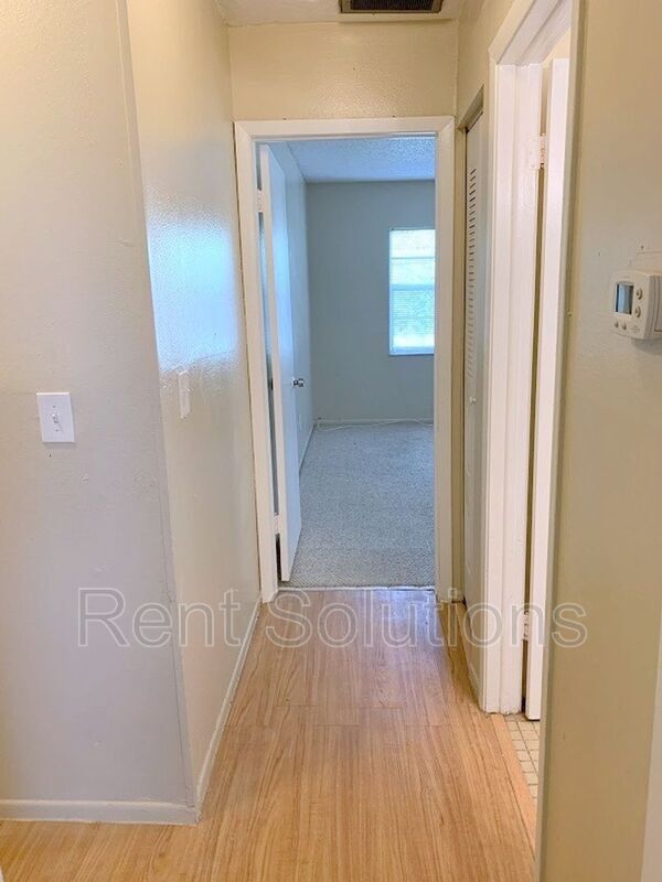 Foto del edificio - 7148 Waterside Dr