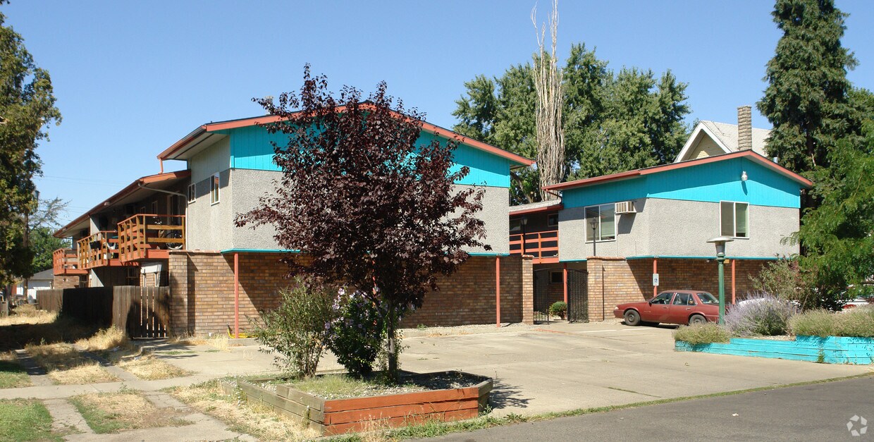 406 N Naches Ave, Yakima, WA 98901 Apartments in Yakima, WA