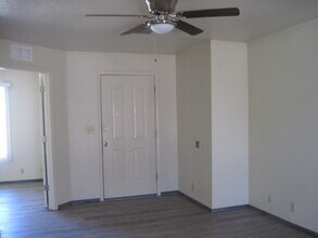 Building Photo - 426 S Bowie Ave