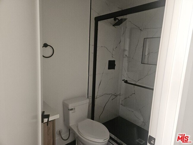 Foto del edificio - 3209 W 18th St