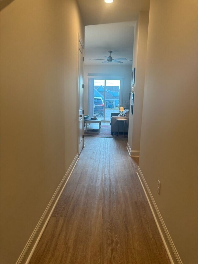 Foto del edificio - Glenwood Townhomes Unit #103