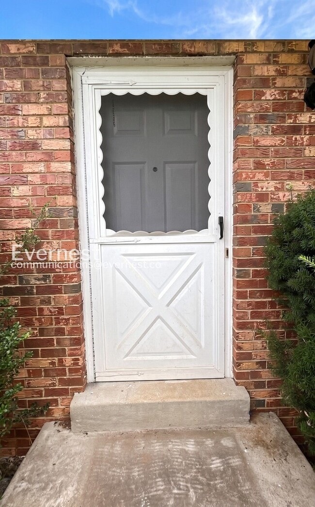Photo - Spacious Town Home with Fenced Yard and Modern Amenities | Pet Friendly | Available Soon!