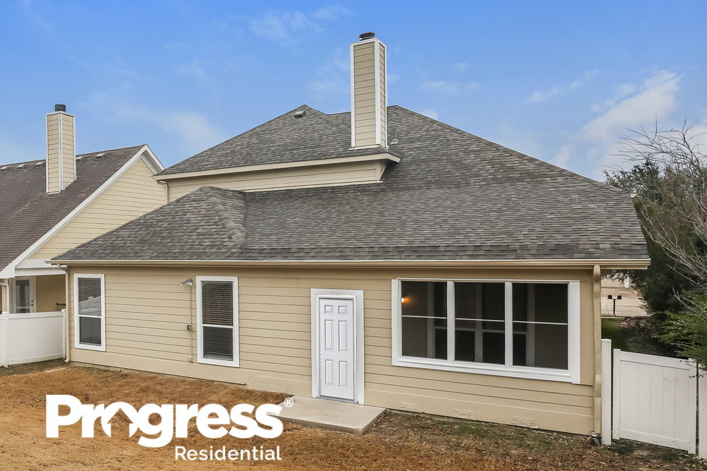 Building Photo - 2314 Parkview Dr