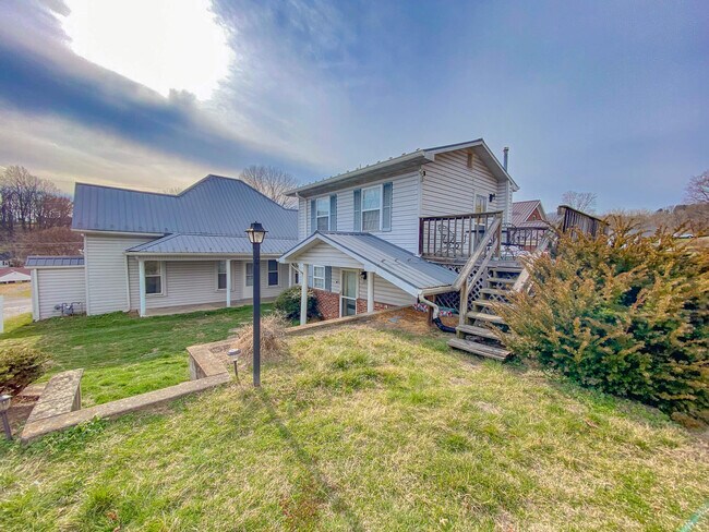 Foto del edificio - 431 Spurgeon Ln