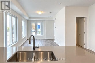 Building Photo - 151 Honeycrisp Cres