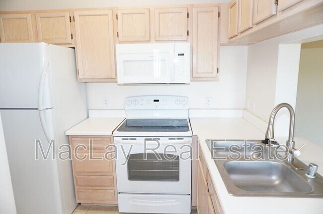 Building Photo - 16013 S Desert Foothills Pkwy