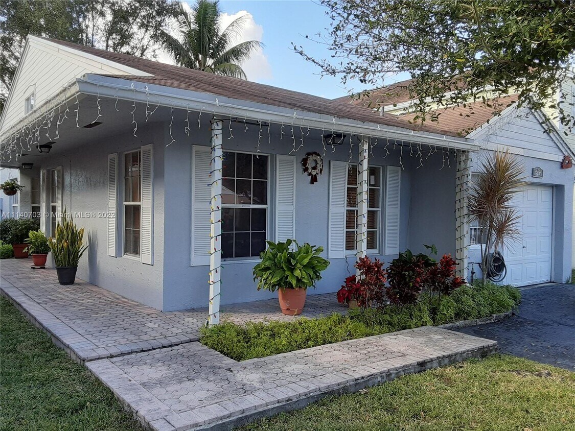 223 SW 159th Terrace, Sunrise, FL 33326 House Rental in Sunrise, FL