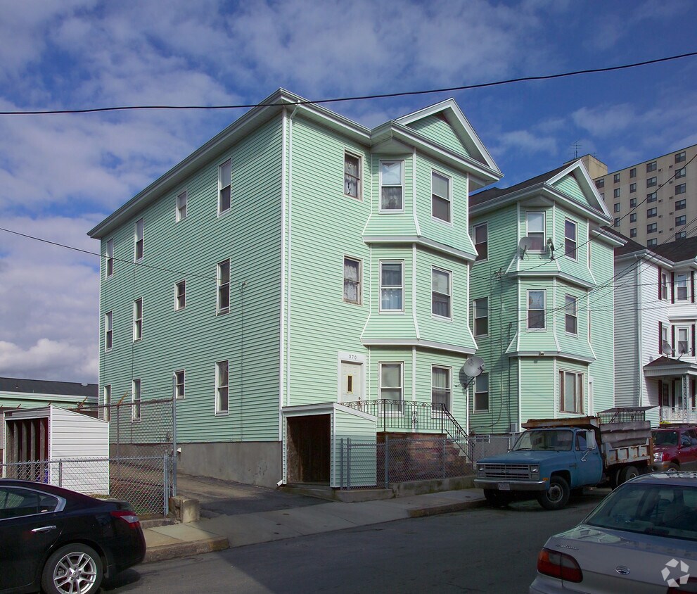 370378 Ferry St, Fall River, MA 02721 Apartments Fall River, MA