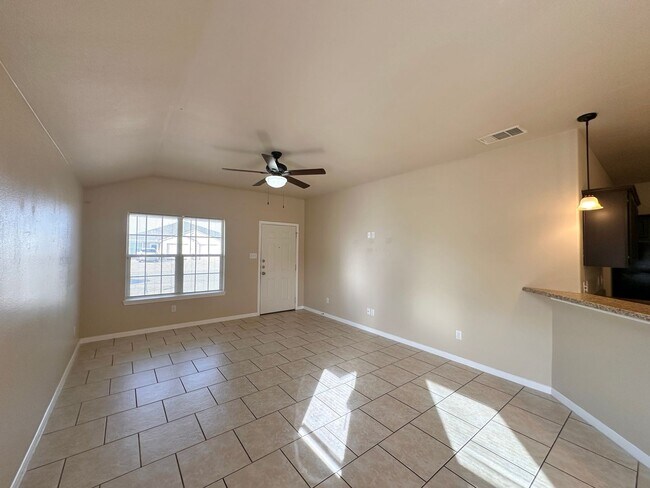 Foto del edificio - 4608 Cambridge Dr