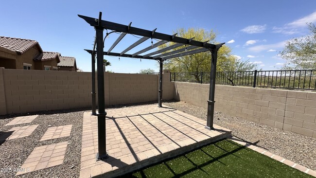 Foto del edificio - 26380 N 107th Ln