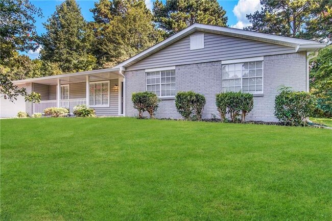 Building Photo - 4992 Needle Knob Ct