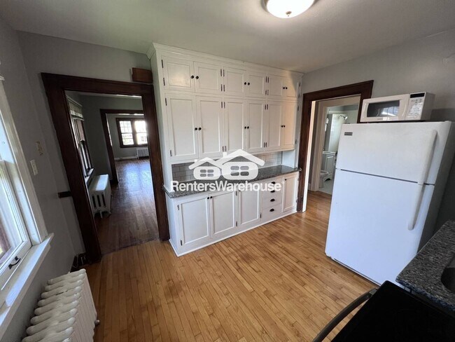 Foto del edificio - 3219 E 34th St