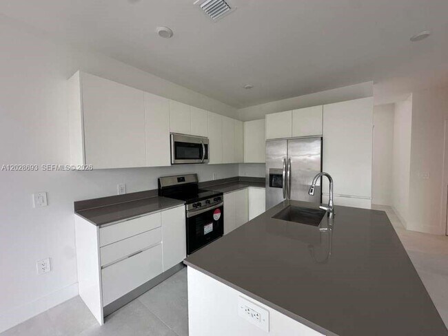 Foto del edificio - 1280 N Flagler Ave