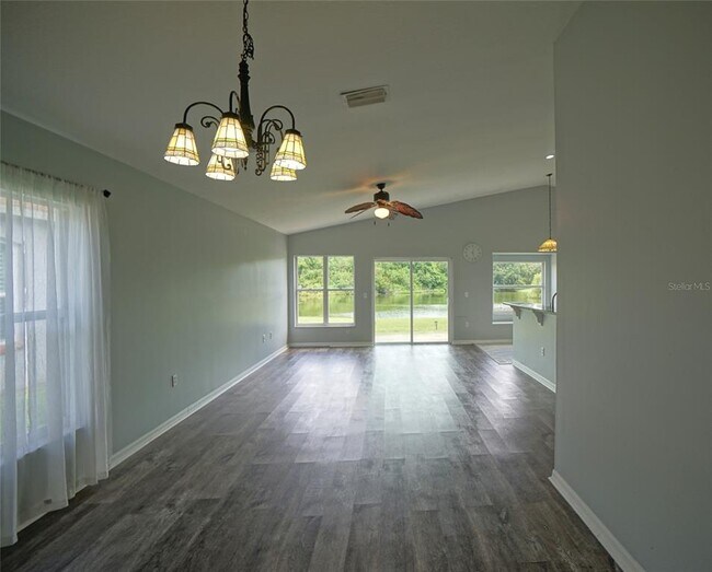 Building Photo - 2311 Cattleman Dr