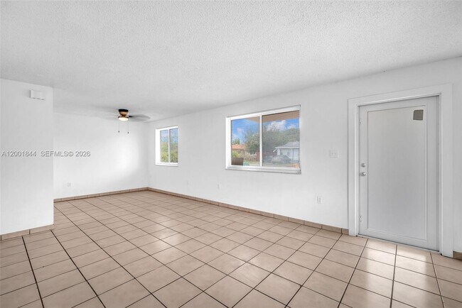 Foto del edificio - 535 NW 44th Ave