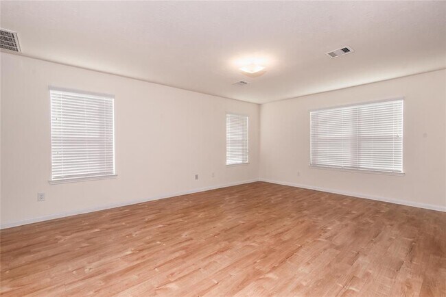 Foto del edificio - 12634 Wild Columbine Rd