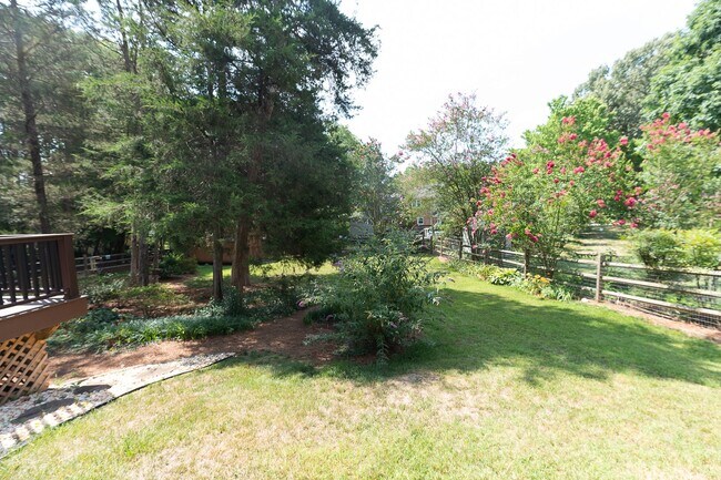 Foto del edificio - 5517 Robinridge Rd
