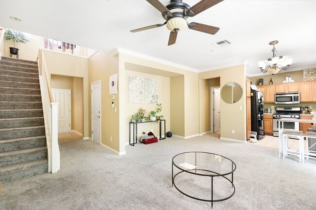 Building Photo - 3 BED 2.5 BATH TOWNHOME IN THE VILLAGES OF SHASTA VIEW GARDENS