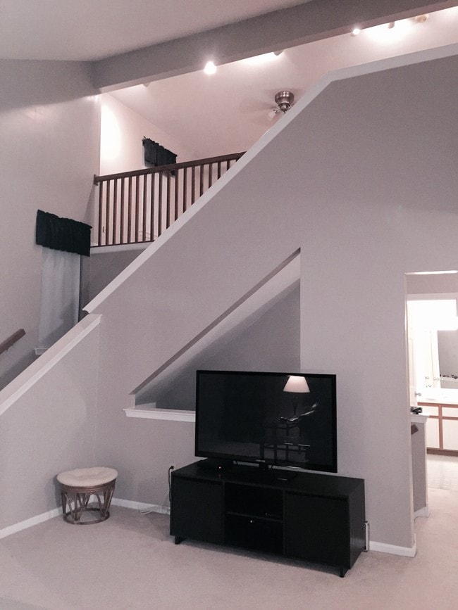 Fotografía del edificio - 2016 Foxmeadow Dr