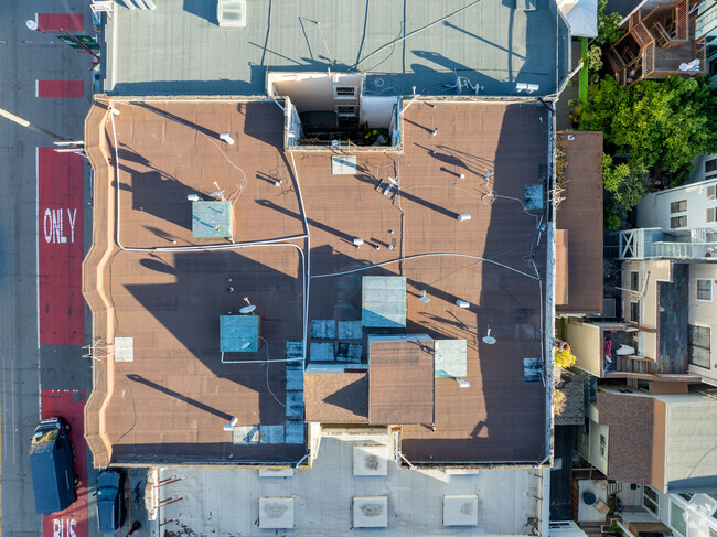 Building Photo - 2360-2366 Mission St