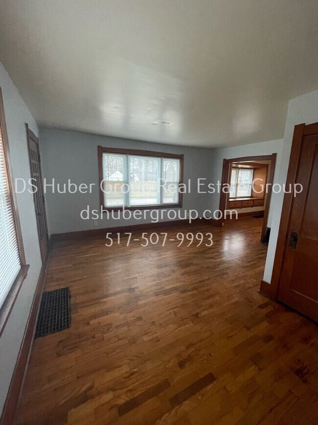 Foto del edificio - 805 Comfort St