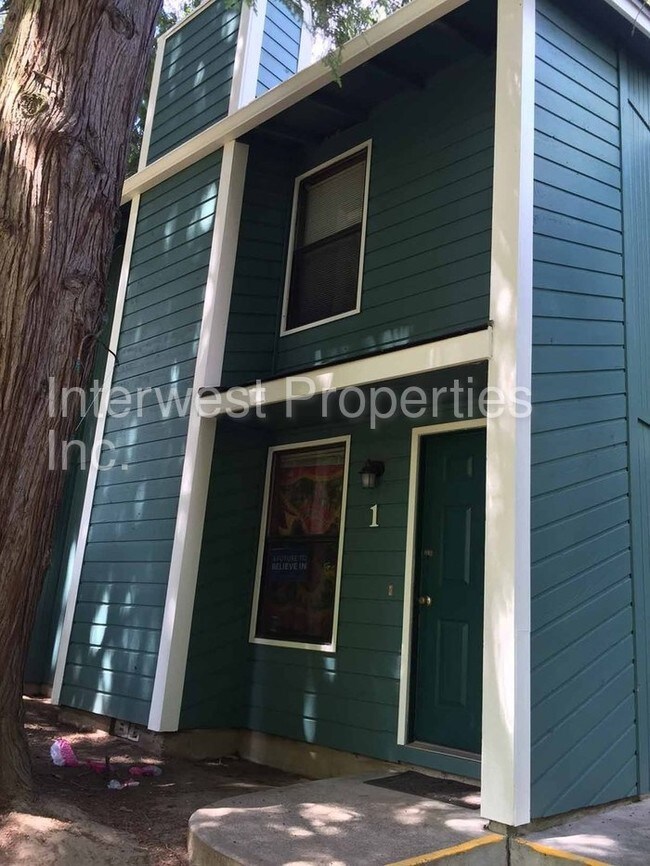 Building Photo - 7950 SW Fanno Creek Dr
