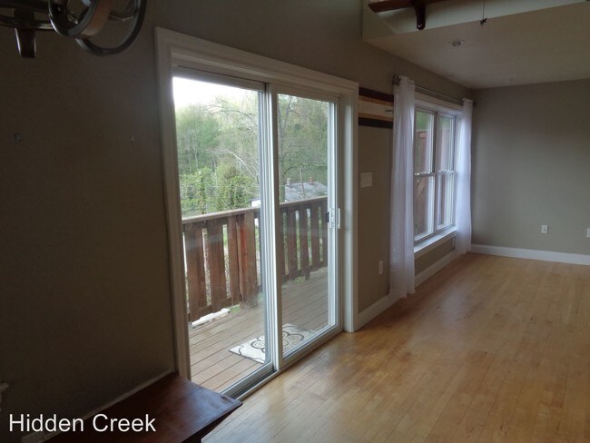 Foto del edificio - 3 br, 2 bath Apartment - 125 Sun Haven Lane