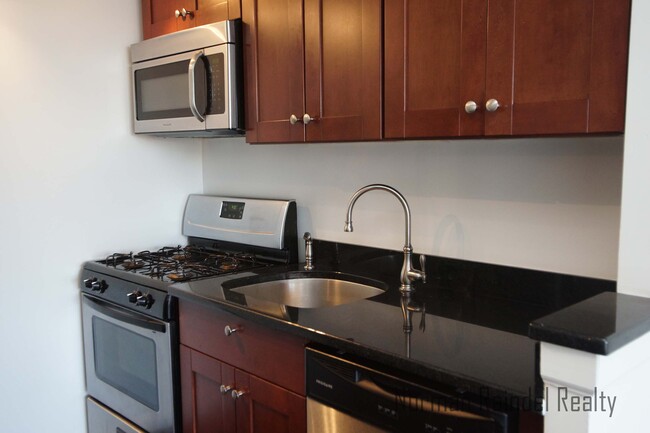 Foto del edificio - 829 Greenwood Ave