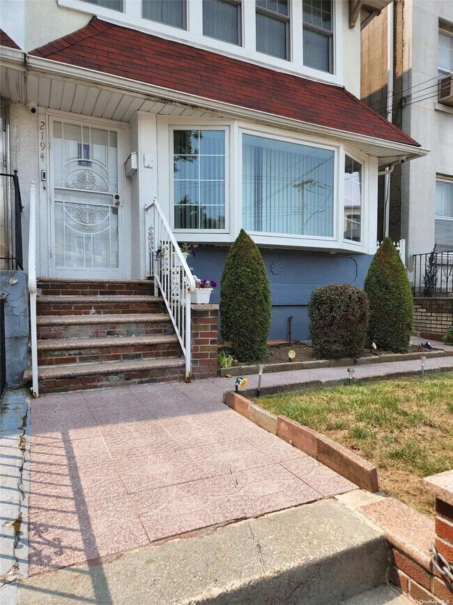 Building Photo - 2194 Schenectady Ave