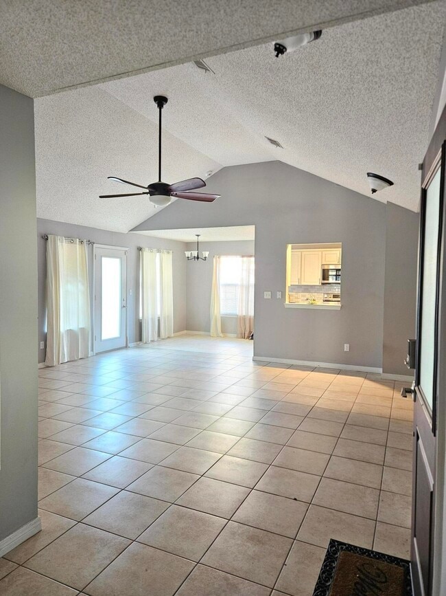 Foto del edificio - 1908 Summer Hills Ln