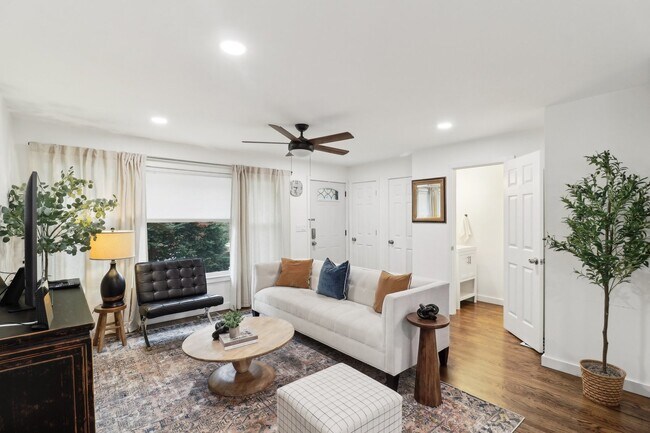 Foto del edificio - 3008 N Spaulding Ave