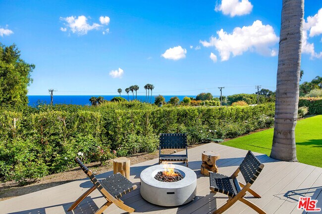 Foto del edificio - 26887 Sea Vista Dr