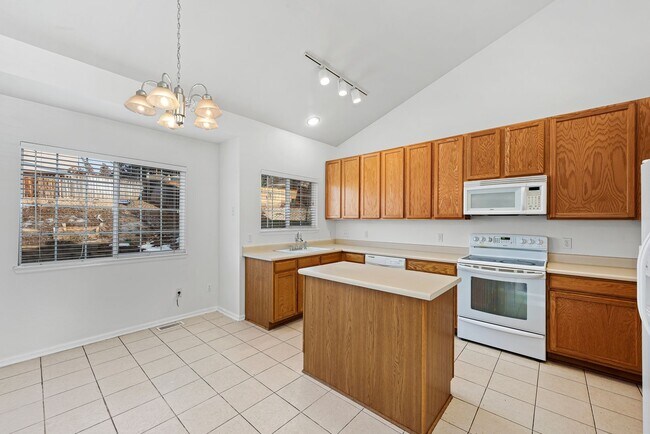 Foto del edificio - Highlands Ranch Beauty