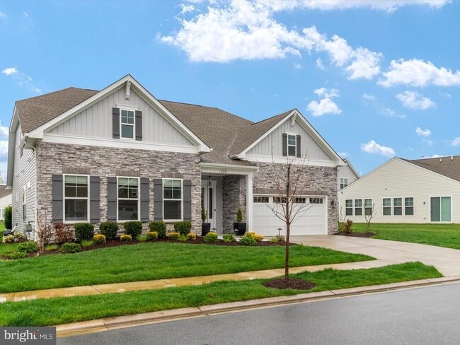 Building Photo - 235 Bayberry Dr