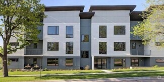 Building Photo - 5001 Prospect Ave