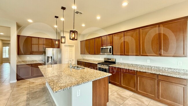 Building Photo - 10133 E Strobe Ave