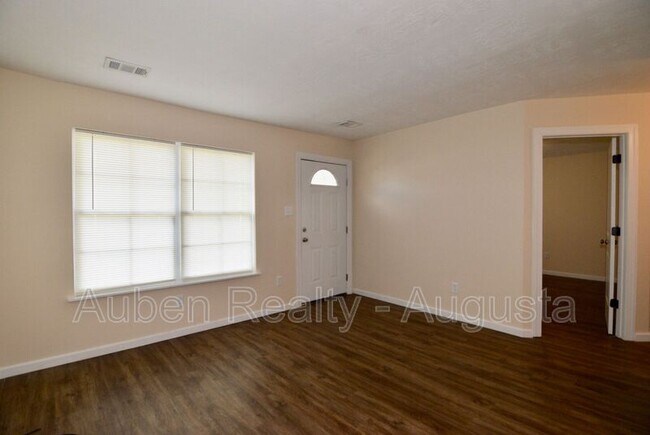 Foto del edificio - 3118 Old Louisville Rd